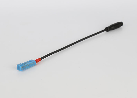 2mmの感知12V-24VDC長方形の誘導スイッチ防水PNP